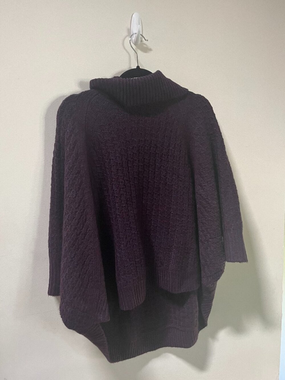 Lou and Grey Purple Knit Poncho